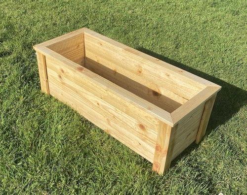 Wooden garden planter box
