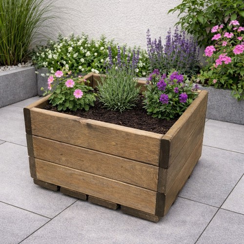Wooden square garden planter - square,
