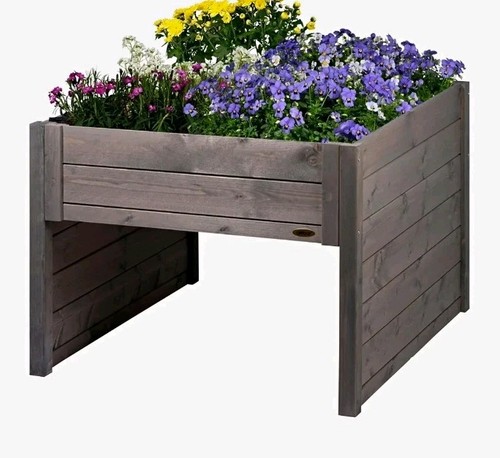 Large wooden raised - large, bed